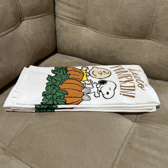 Peanuts Snoopy Charlie Brown Set If 2 Kitchen Towels “Hello Pumpkin “ - Picture 9 of 14